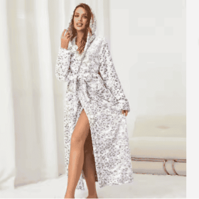 Local Stock Plush Oversize Winter Soft Warm Long Flannel Bathrobe With Hooded Women Thick Night Fleece Bath Robes Dressing (Option: Leopardgrey-2XL)